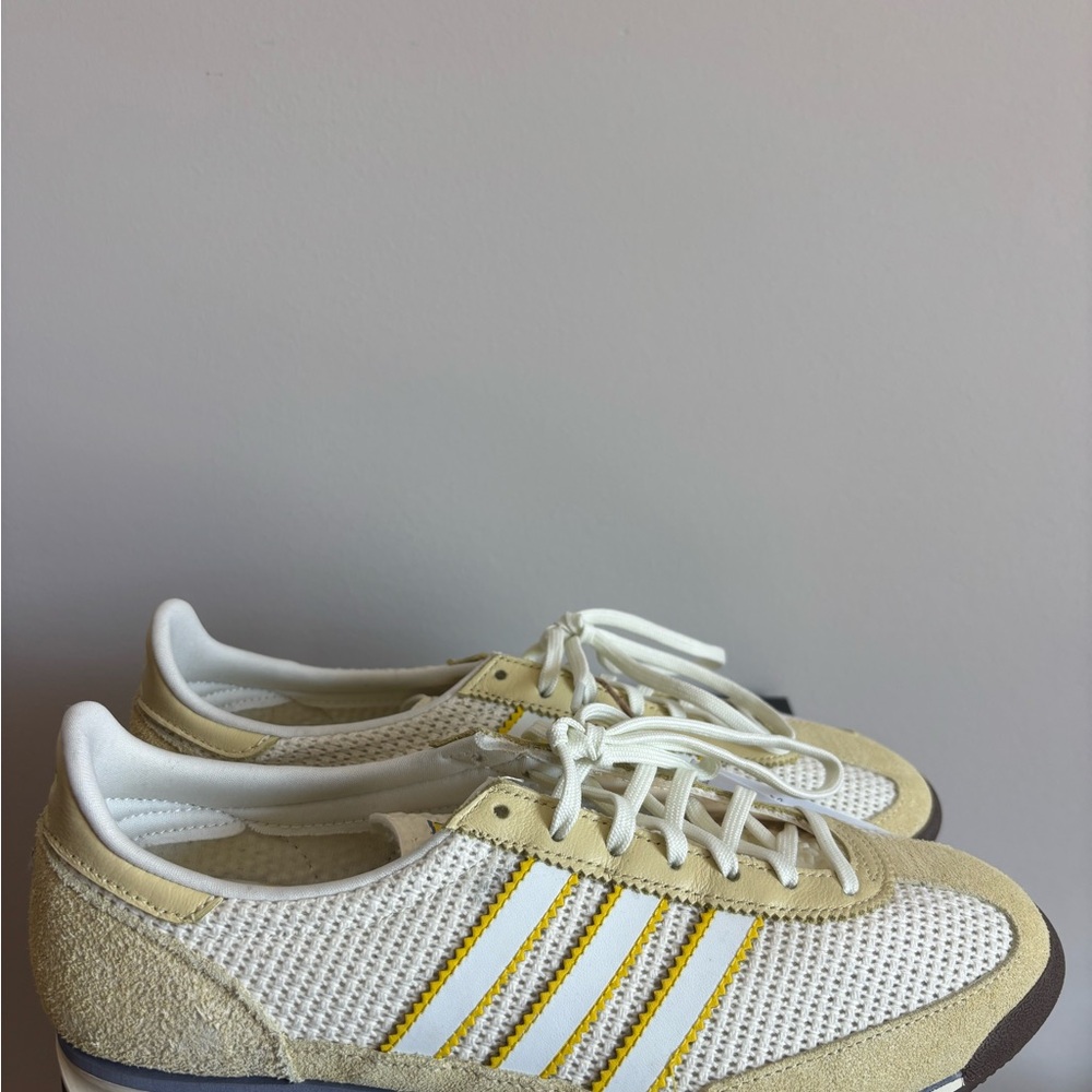 Adidas Women's White and Yellow Sneakers